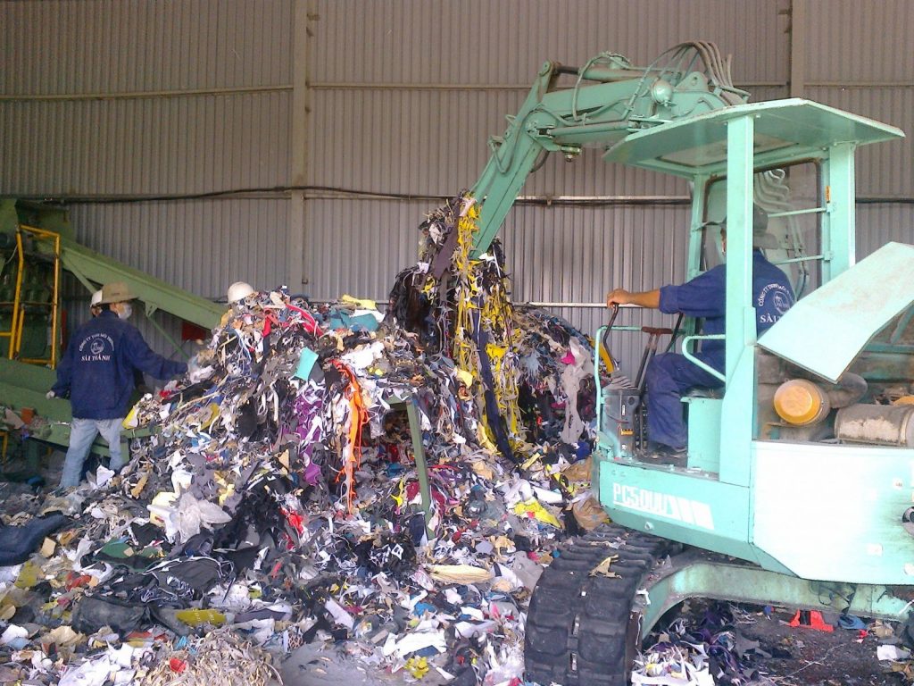 xử lý rác thải rắn